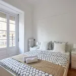 Rent 6 bedroom apartment in lisbon