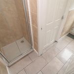 Rent 3 bedroom flat in Wales