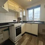 Rent 1 bedroom flat of 39 m² in Wakefield