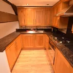 Rent 2 bedroom flat in Wakefield