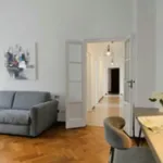 Rent 1 bedroom apartment in Milan