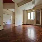 Rent 2 bedroom apartment of 80 m² in Napoli