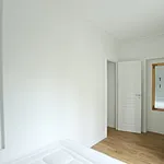 Appartement de 330 m² avec 1 chambre(s) en location à Paris