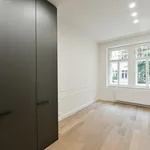 Pronajměte si 3 ložnic/e byt o rozloze 118 m² v Prague