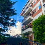 Rent 5 bedroom apartment of 170 m² in Roma