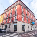 Rent 3 bedroom apartment of 105 m² in Milano