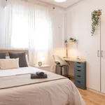 Rent a room of 160 m² in madrid