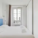 Rent 1 bedroom apartment of 33 m² in paris