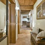 Rent 4 bedroom apartment of 50 m² in Florence