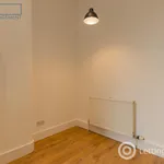 Rent 2 bedroom flat in Edinburgh