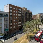 Rent a room of 68 m² in valencia