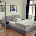 Rent a room of 100 m² in berlin