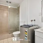 Rent 2 bedroom apartment in Melbourne