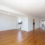 Rent 3 bedroom apartment in Manhattan