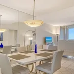 Rent 2 bedroom apartment of 131 m² in Sarasota