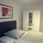 Rent a room of 80 m² in Frankfurt am Main