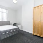 Rent 6 bedroom house in Leeds