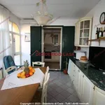 Rent 5 bedroom house of 225 m² in Lascari