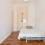 Rent a room in Lisbon