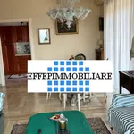 Rent 3 bedroom apartment of 85 m² in Napoli