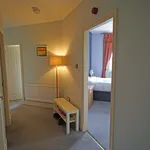 Rent 2 bedroom flat in  Hatton Park