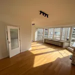 Rent 2 bedroom apartment in Woluwe-Saint-Lambert