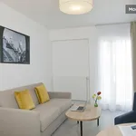 Rent 1 bedroom apartment of 19 m² in Paris