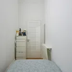 Rent 16 bedroom apartment in Lisbon