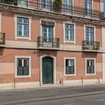 Rent 2 bedroom apartment of 1227 m² in Lisbon