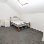 Rent 4 bedroom house in Leeds