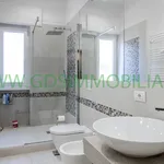 Rent 4 bedroom apartment of 70 m² in Roma