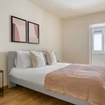 Rent 3 bedroom apartment of 90 m² in Barcelona