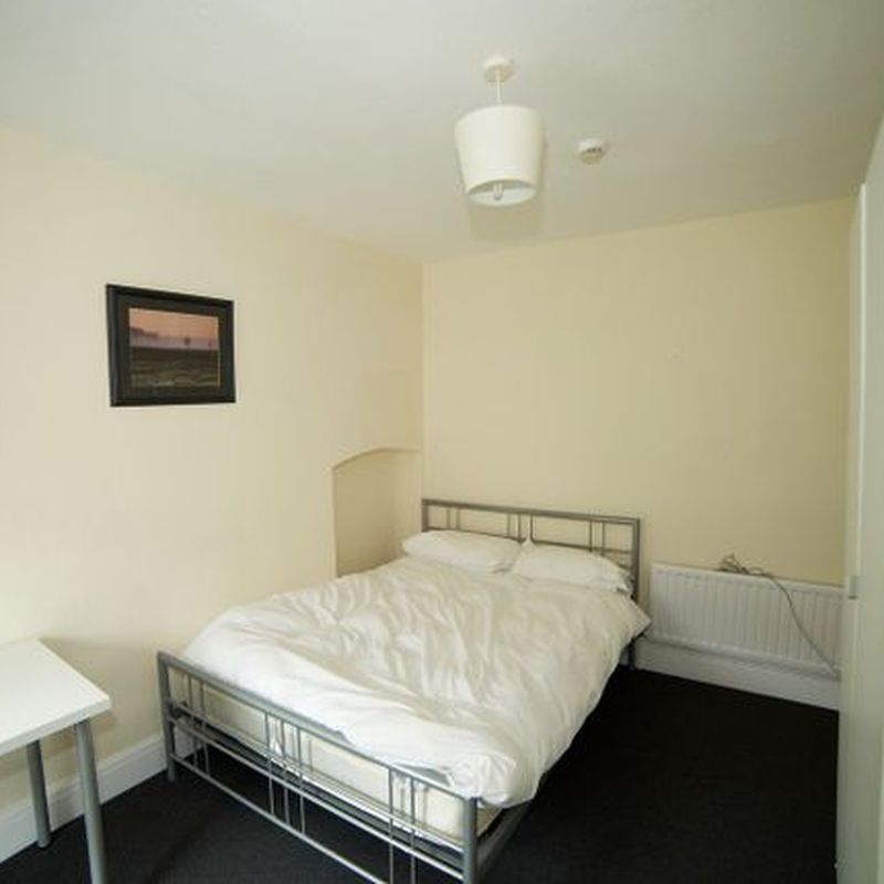 Shared accommodation to rent in Osborne Terrace, Brynmill, Swansea SA2