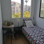 Rent 7 bedroom apartment in Barcelona