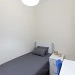 Rent a room of 95 m² in madrid