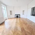 Rent 5 bedroom apartment of 169 m² in Nantes