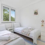 Rent 2 bedroom apartment of 60 m² in Split