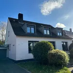 Rent 1 bedroom apartment of 28 m² in Dusseldorf