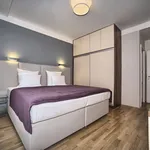 Pronajměte si pokoj o rozloze 86 m² v Prague