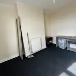 Rent 4 bedroom flat in London