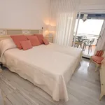 Rent 2 bedroom apartment of 104 m² in Puerto Banús