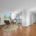 Miete 5 Schlafzimmer wohnung von 107 m² in Nürensdorf