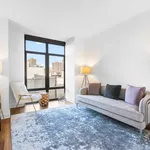 Rent 3 bedroom apartment of 176 m² in Manhattan