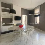 Rent 5 bedroom apartment of 220 m² in Naples