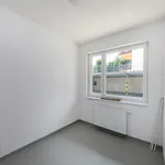 Pronajměte si 4 ložnic/e byt o rozloze 86 m² v chodov