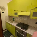 Affitto 3 camera appartamento di 90 m² in Desenzano del Garda