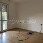 Affitto 3 camera appartamento di 73 m² in Rescaldina