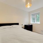 Rent 3 bedroom flat in South East England