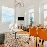 Rent 3 bedroom apartment of 1023 m² in Lisbon