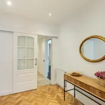 Rent 4 bedroom apartment in Barcelona